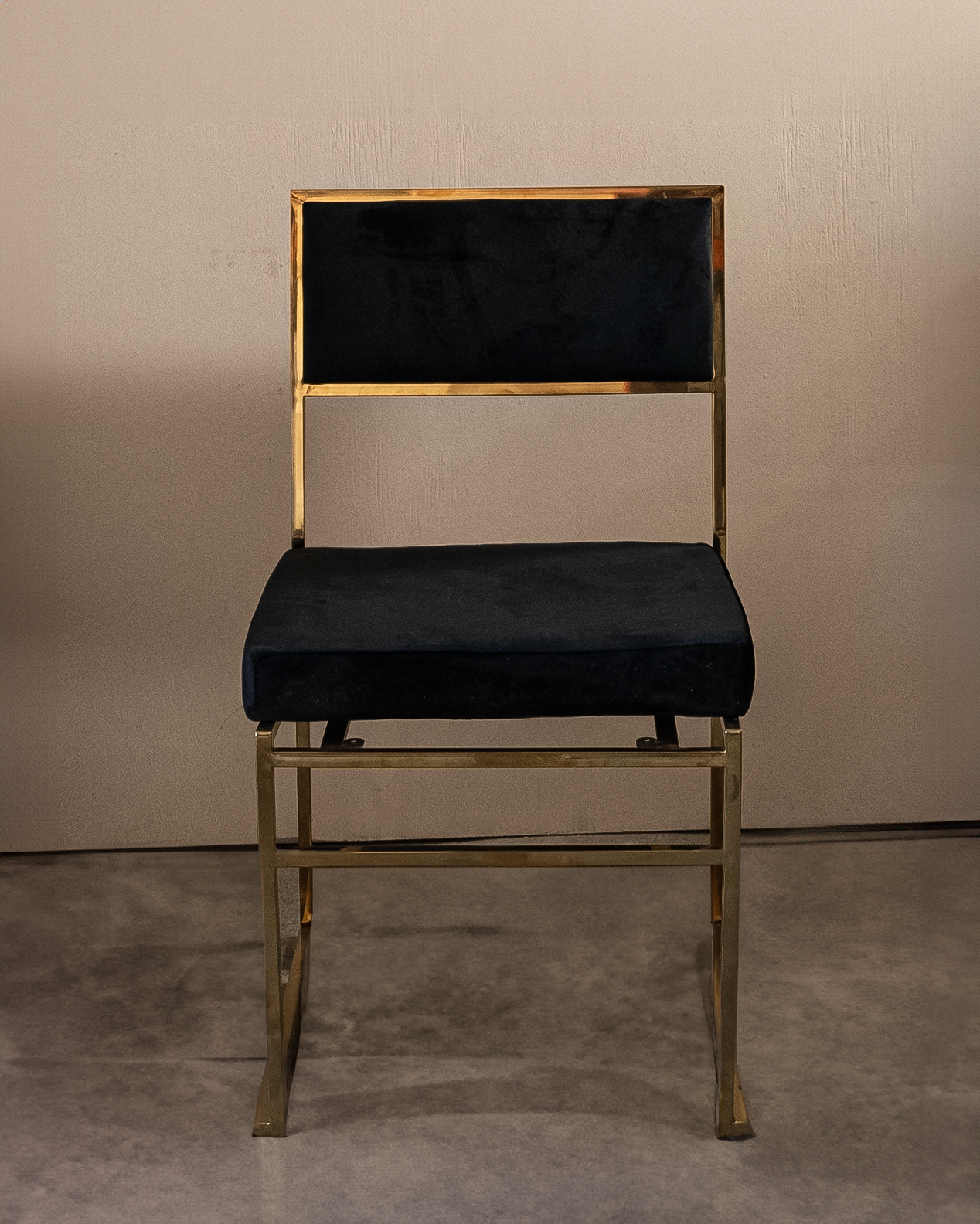 Silla Herreria “Gold + Black”