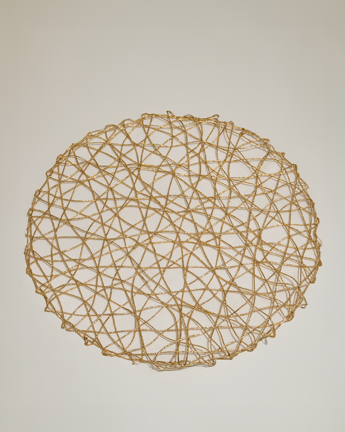 Bajo plato “Telaraña oro”