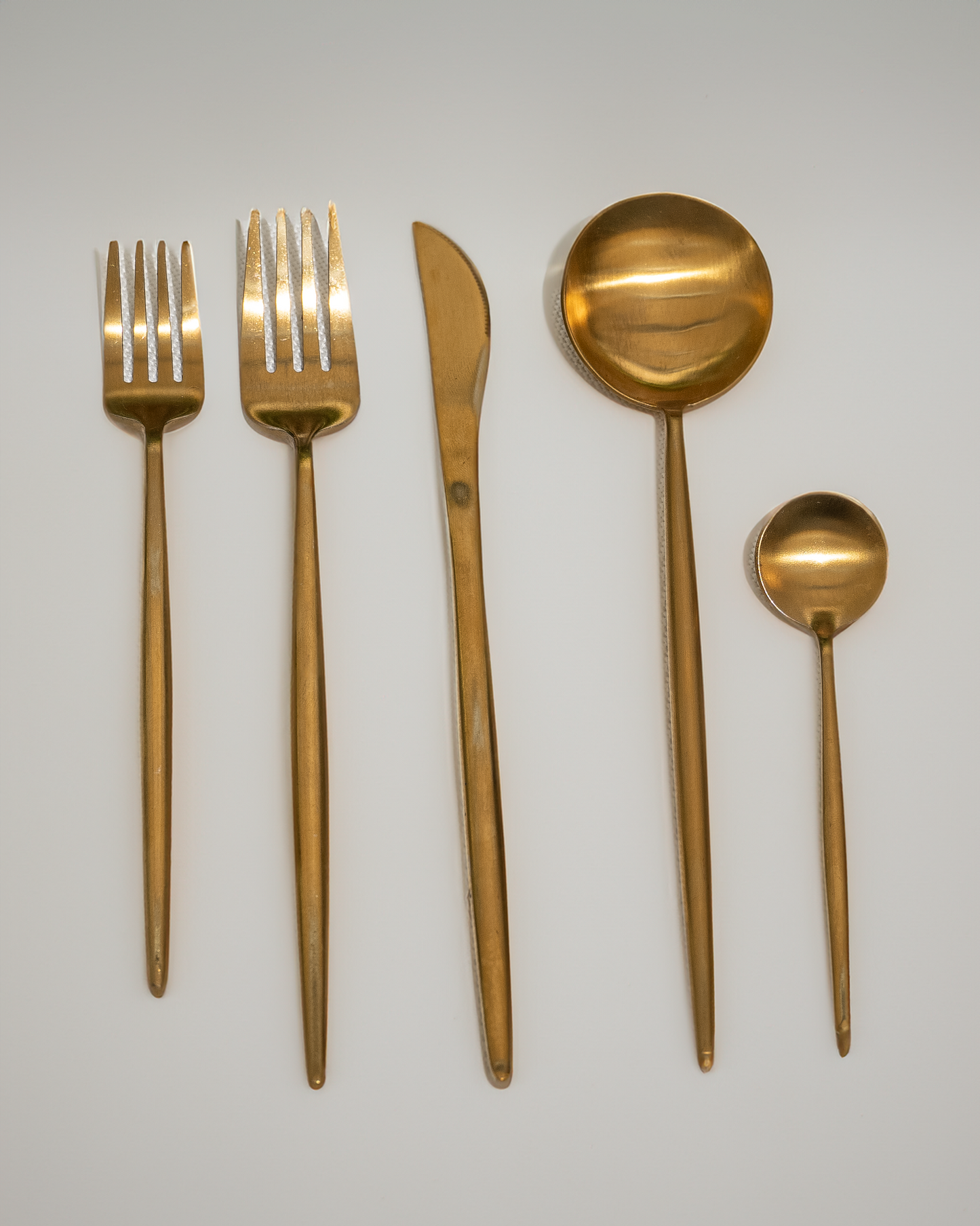 Cubiertos “Oro mate” delgado - CC
