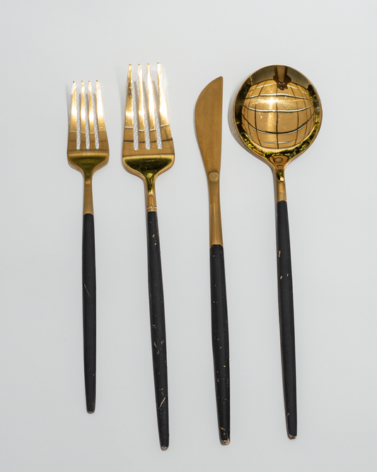 Cubiertos “Oro con negro” - Postrera